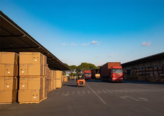 Warehousing & Cargo Consolidation